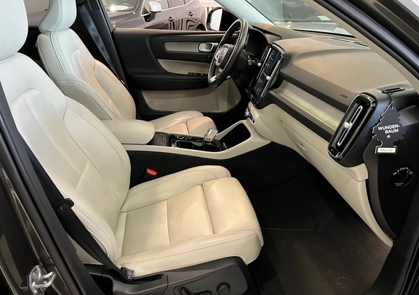 Volvo XC 40 cena 119900 przebieg: 141500, rok produkcji 2018 z Szczytna małe 121